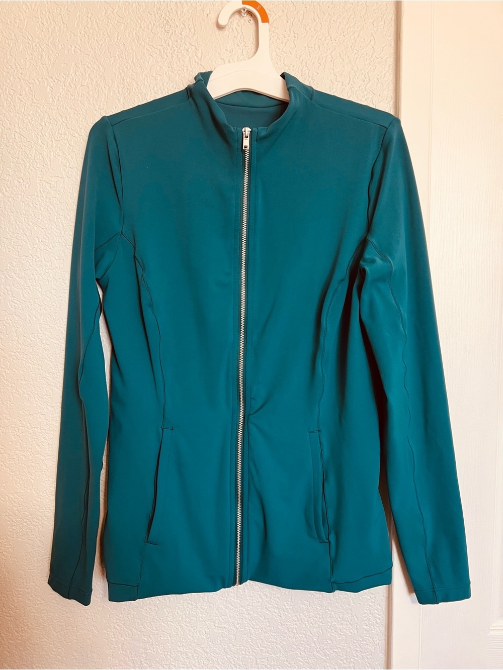 Nike Yoga Dri-Fit Full Zip Tight Fit Track Jacket in Teal